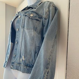 Rachel Parcell Distressed Denim Jacket size Large.  New/ Never Worn